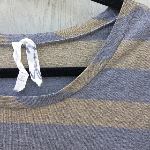 Seven for all Mankind Gray & Sparkly Gold Scoop Neck Long Sleeve Top Medium - Picture 3 of 6